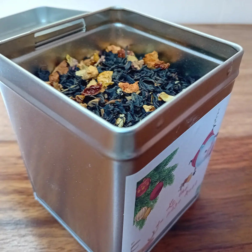 thé noir noel qualité premium ayurvédique ayurvéda santé bien être biologique épices cocooning et zen pomme écorces d'orange cannelle pétales de rose cardamome 